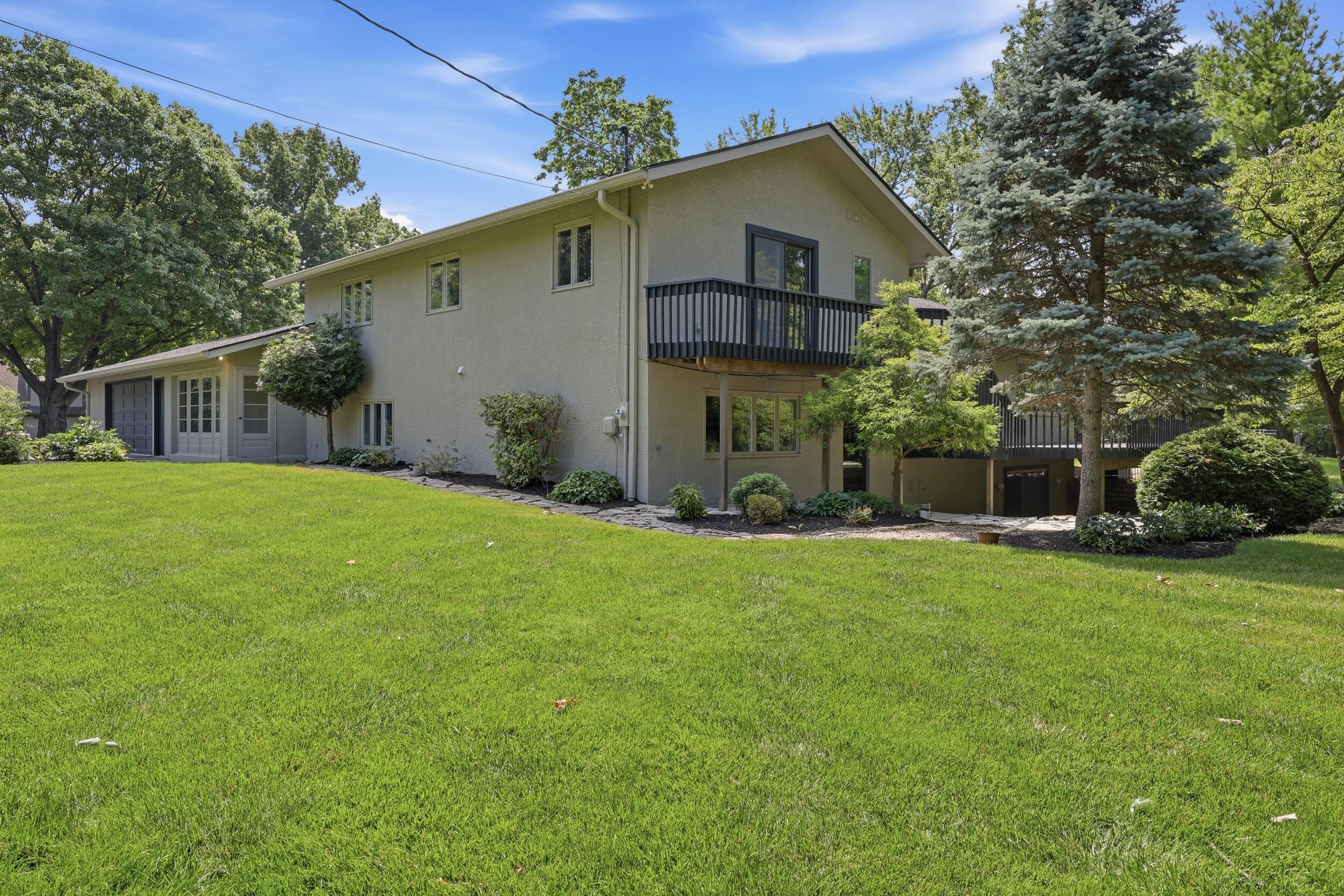 4499 Summit Ridge Road Upper Arlington, OH 43220 - Photo 51 of 76 Primary balcony