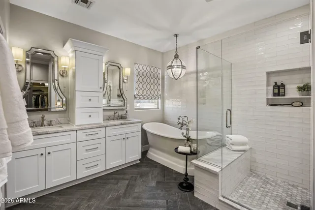 $1,875,000 | 3980 East Navigator Lane, Phoenix, AZ 85050