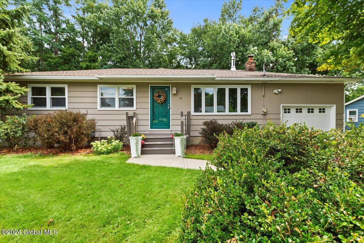 16 Kitty Lane Rensselaer, NY 12144 - Photo 2 of 28 15-MW2_1036