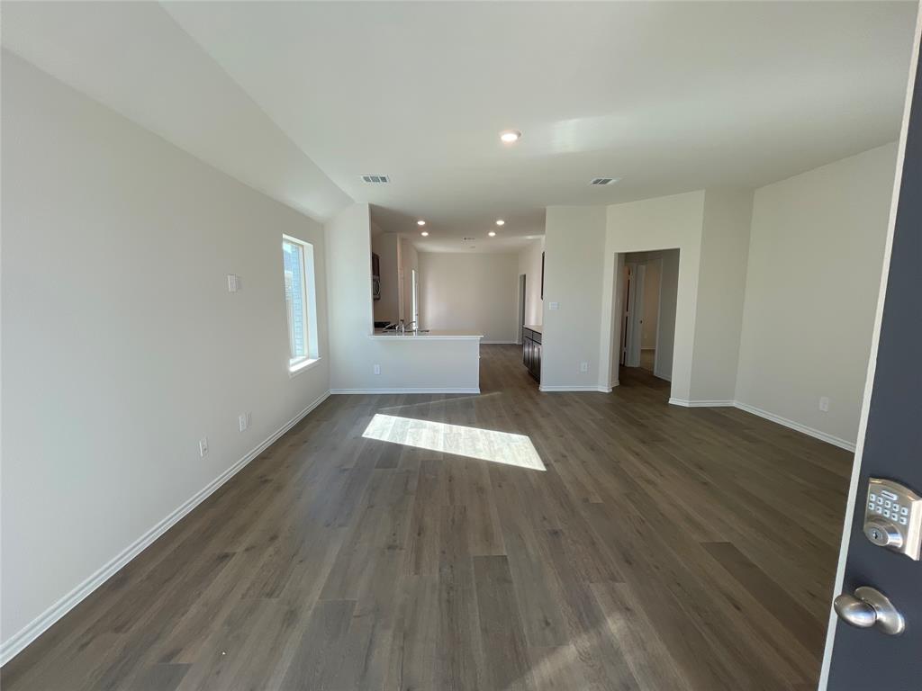 541 Epiphany Lane Lavon, TX 75166 - Photo 3 of 21