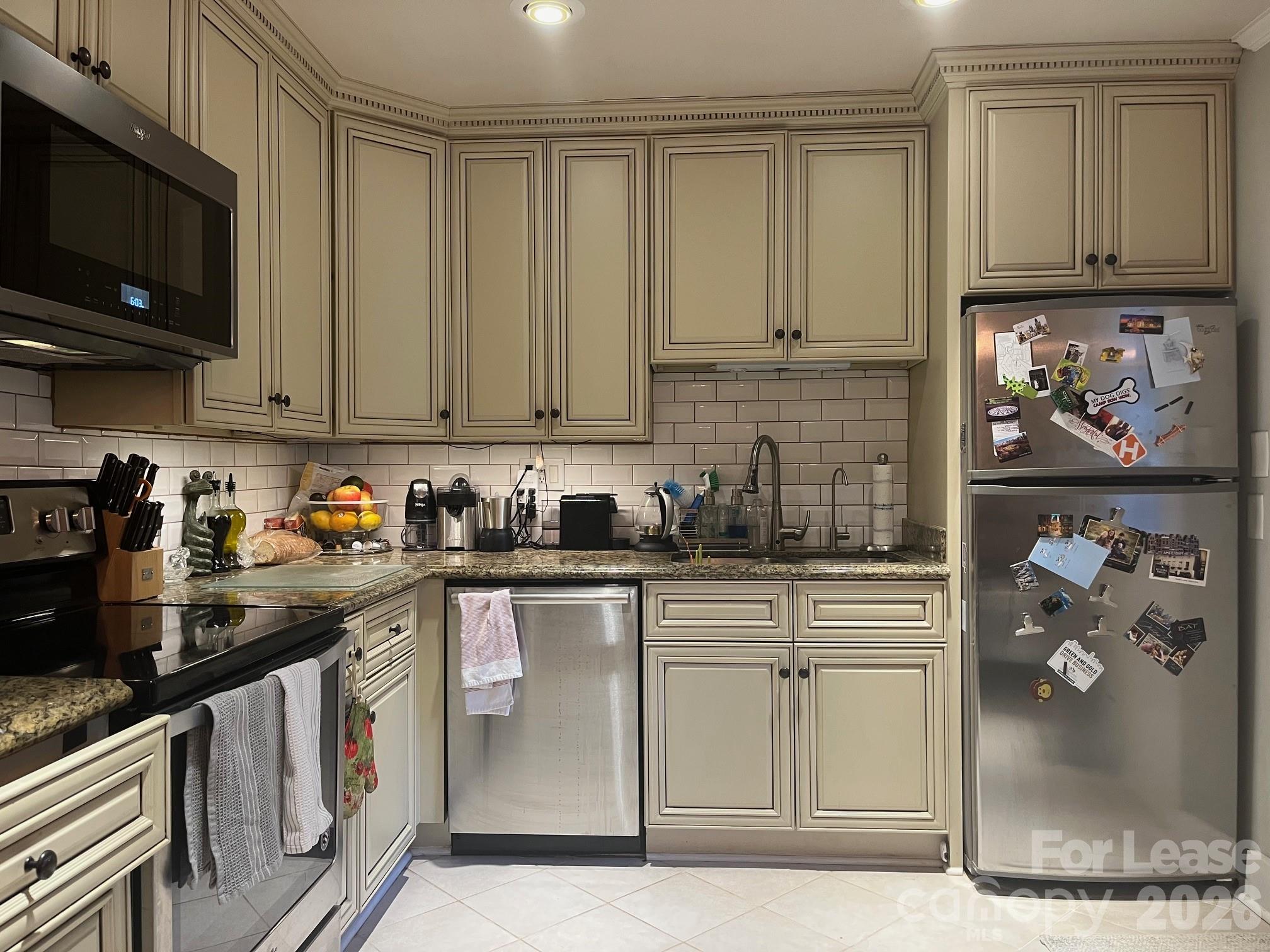 544 Manhasset Road Charlotte, NC 28209 - Photo 5 of 21