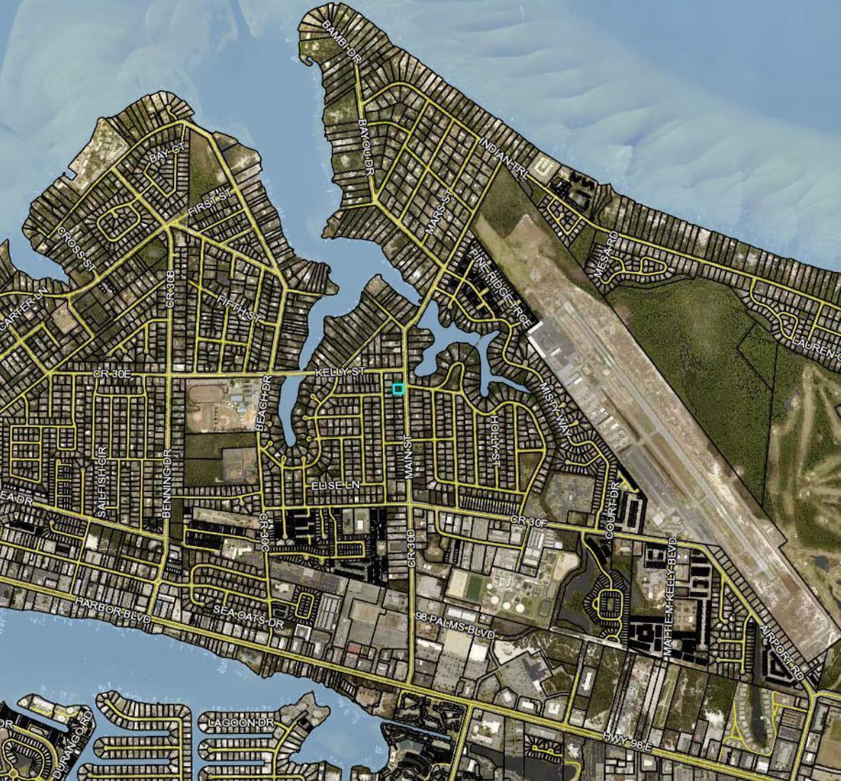 421 Main Street Destin, FL 32541 - Photo 1 of 3 a view of swimming pool