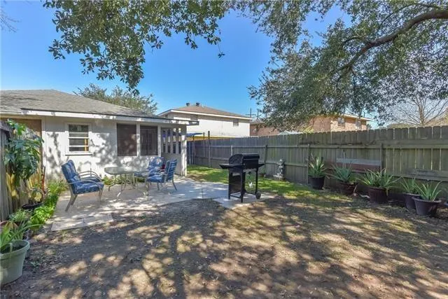 $1,595 | 5022 Fairfield Street, Metairie, LA 70006