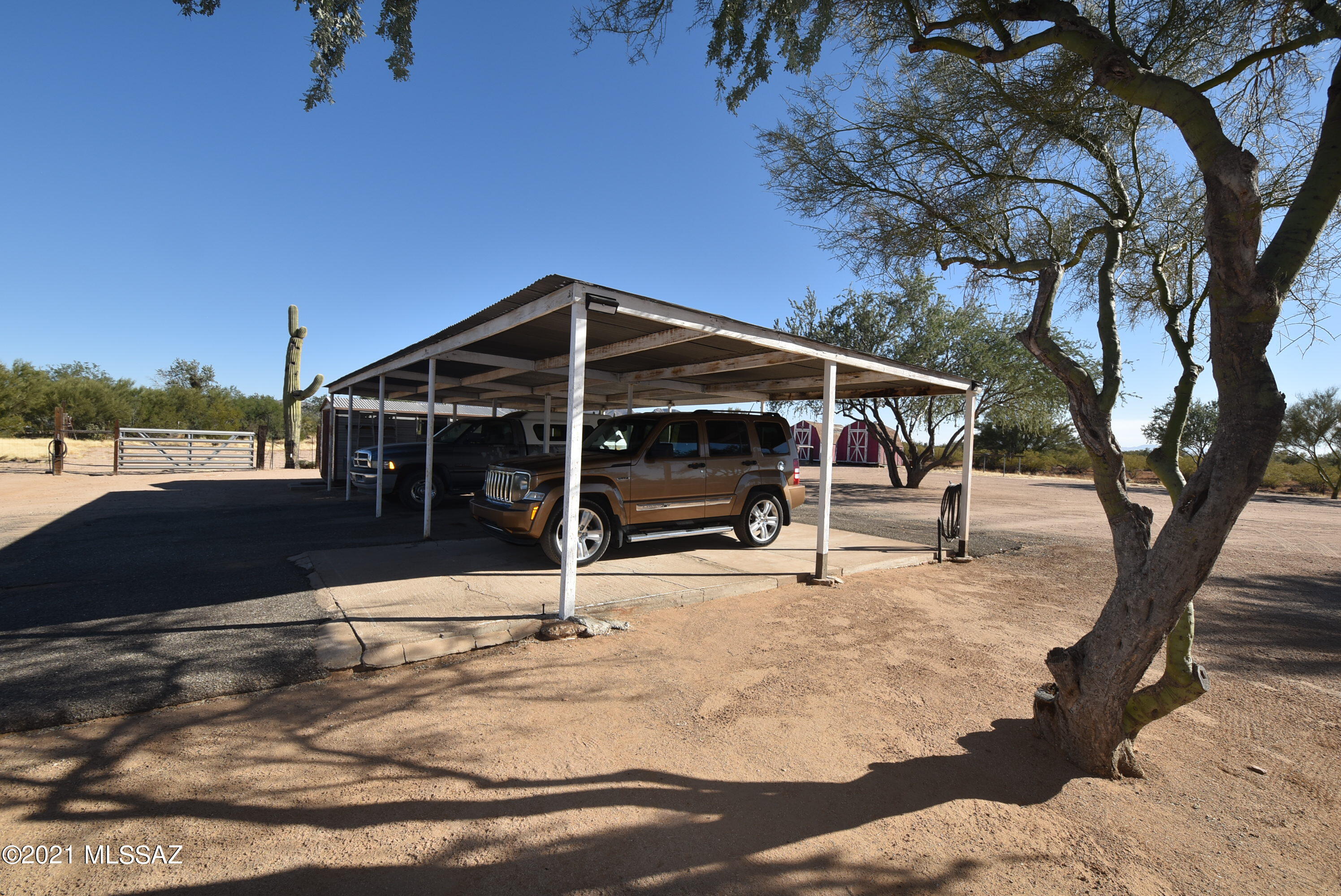5820 North Chaparral Road Tucson, AZ 85743 - Photo 34 of 50