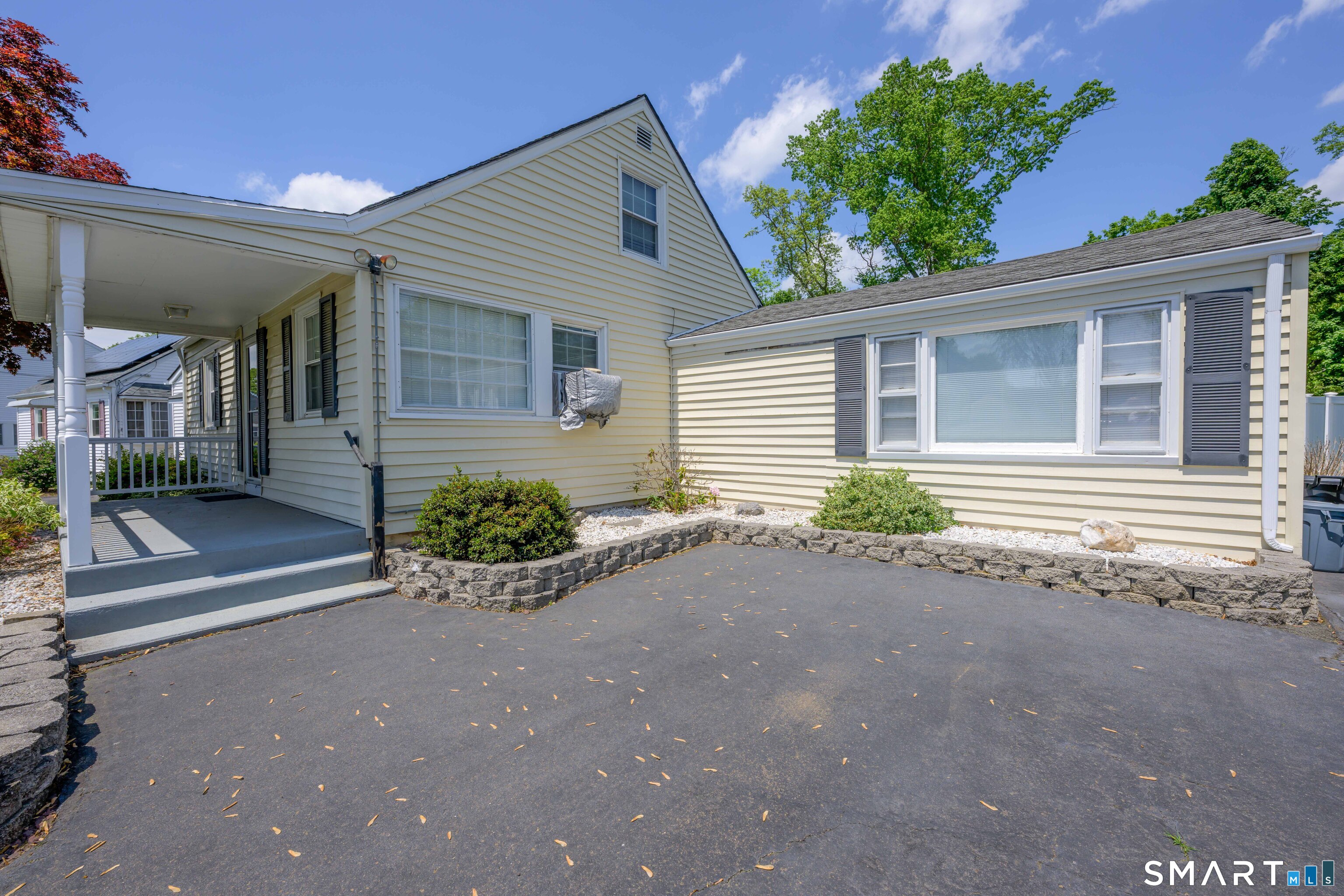 26 MacArthur Road North Haven, CT 06473 - Photo 4 of 39