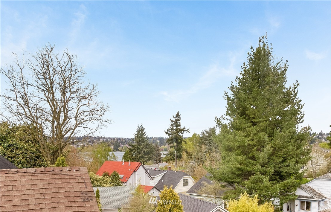 5726 Keystone Place North Seattle, WA 98103 - Photo 14 of 25 Gallery Image 14