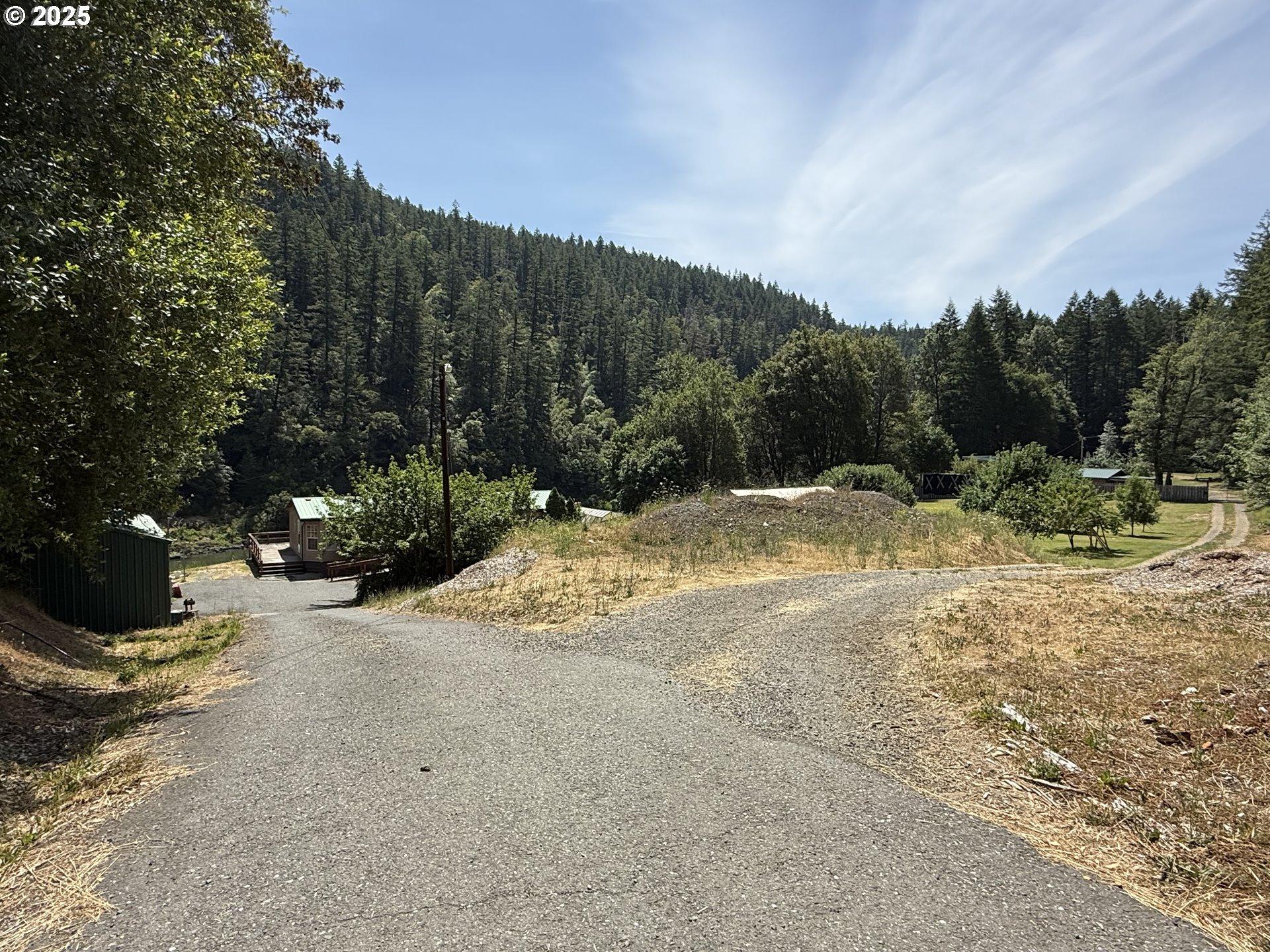 35925 Agness Illahe Road Agness, OR 97406 - Photo 16 of 41 Gallery Image 16