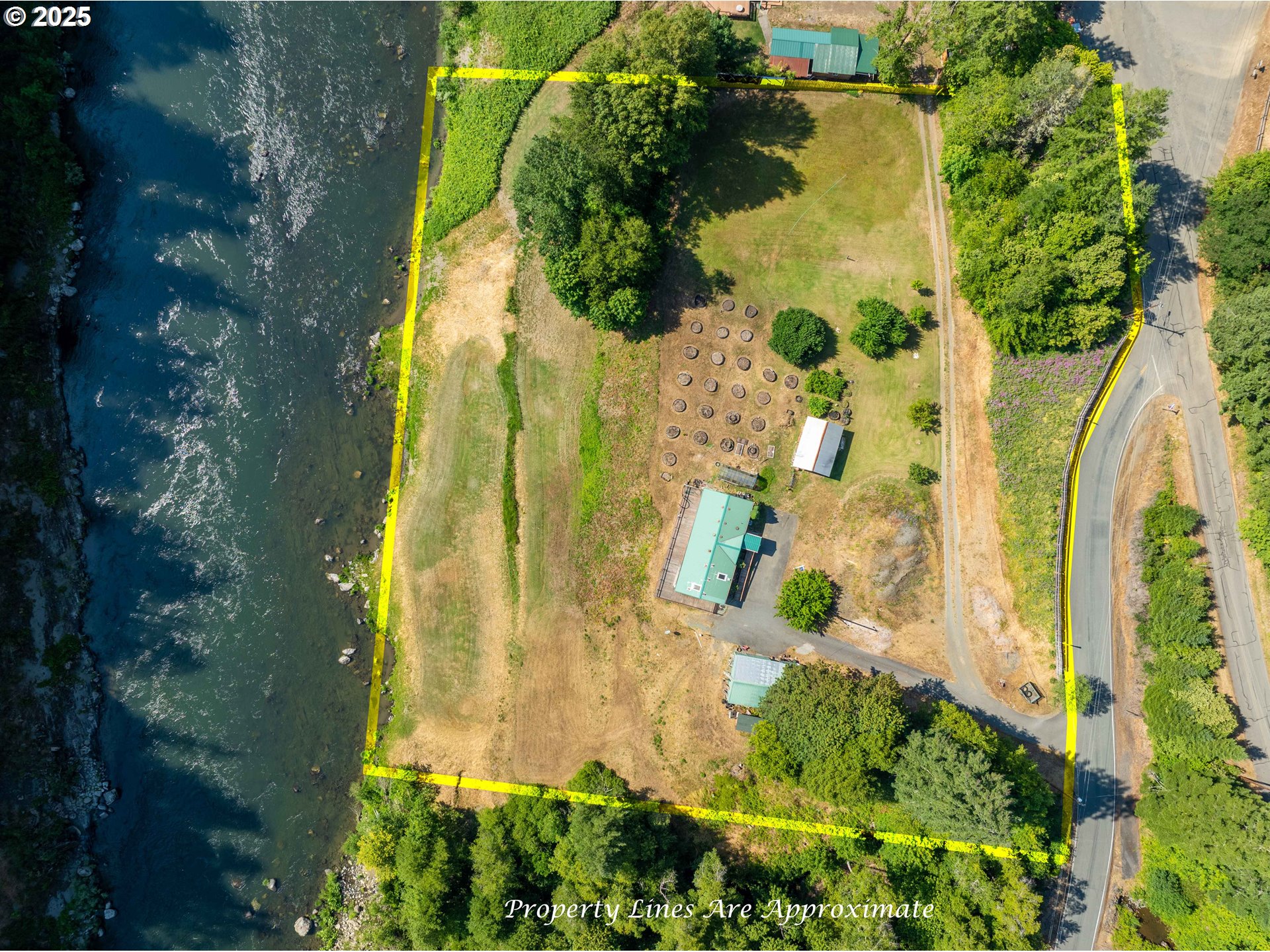 35925 Agness Illahe Road Agness, OR 97406 - Photo 3 of 41 Gallery Image 3