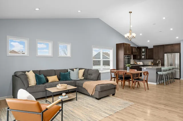 $475,000 | 13801 Apollo Avenue, Rosemount, MN 55068