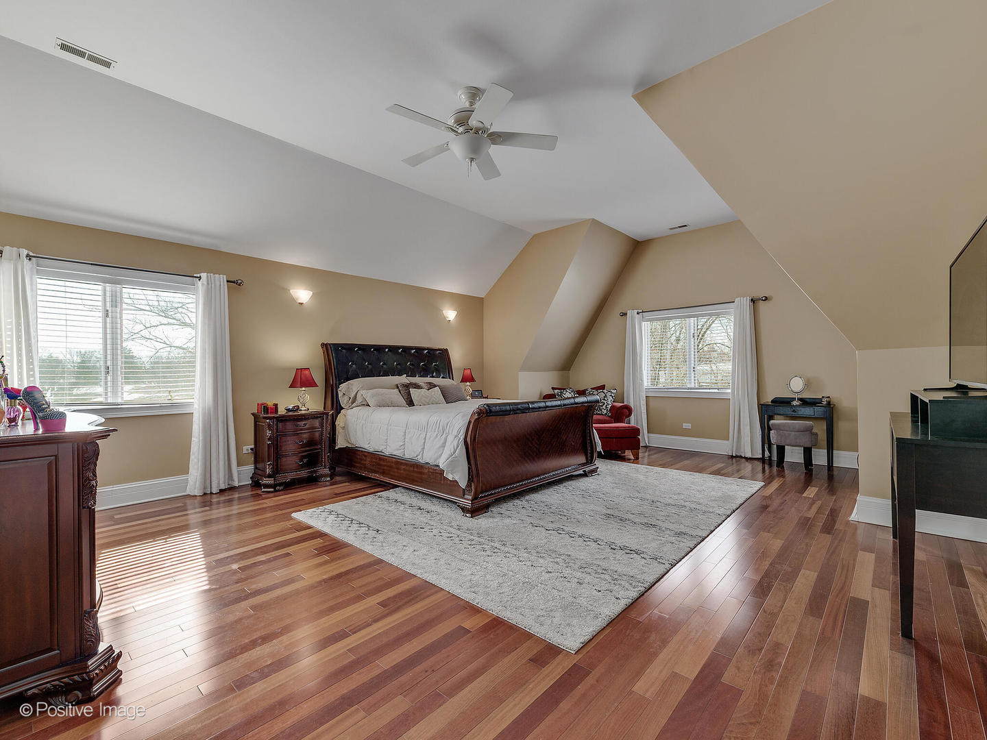 1017 Warrenville Road Wheaton, IL 60189 - Photo 13 of 32