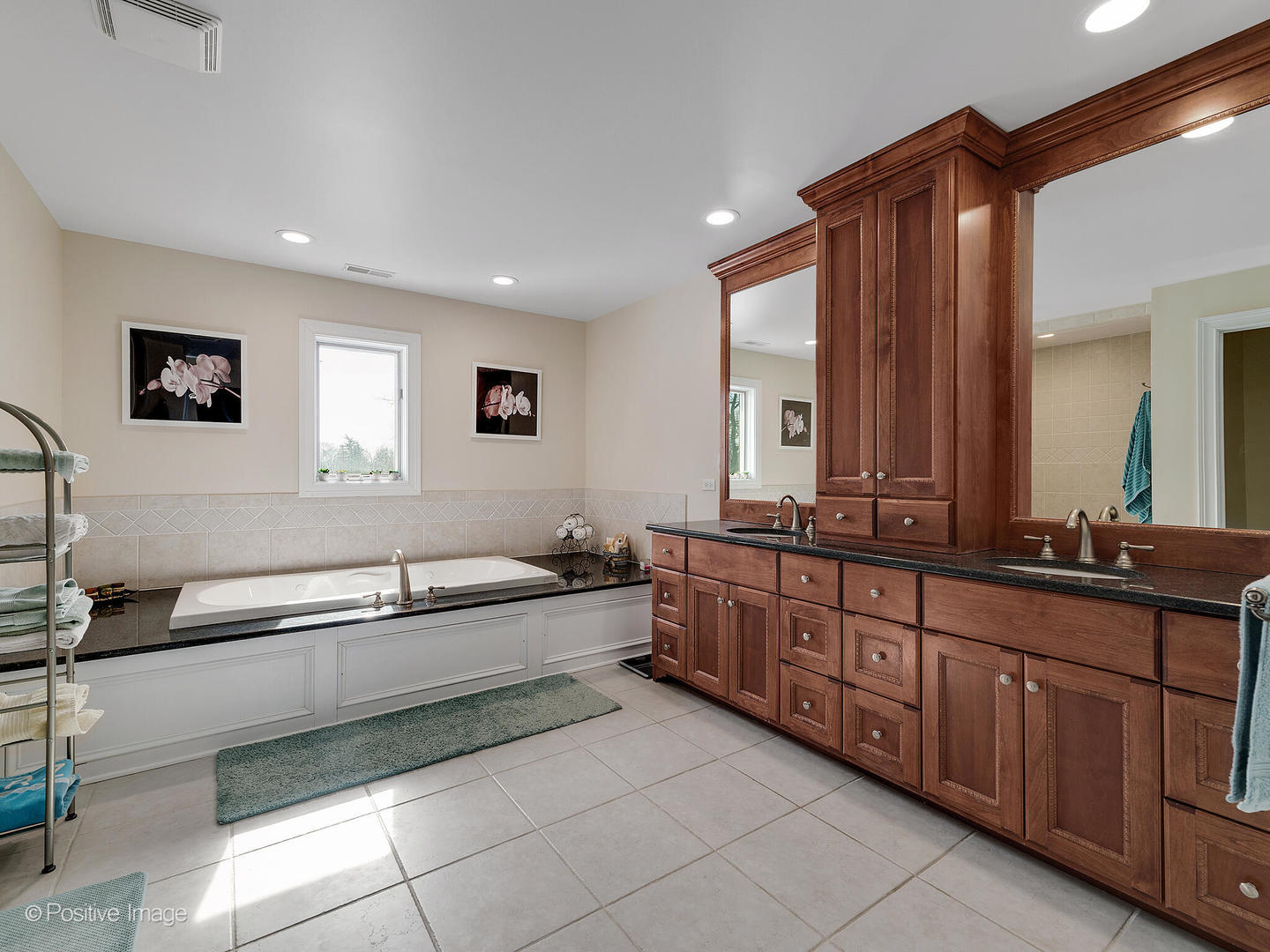 1017 Warrenville Road Wheaton, IL 60189 - Photo 14 of 32