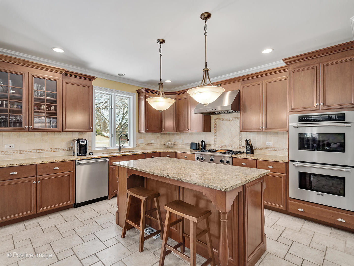 1017 Warrenville Road Wheaton, IL 60189 - Photo 7 of 32