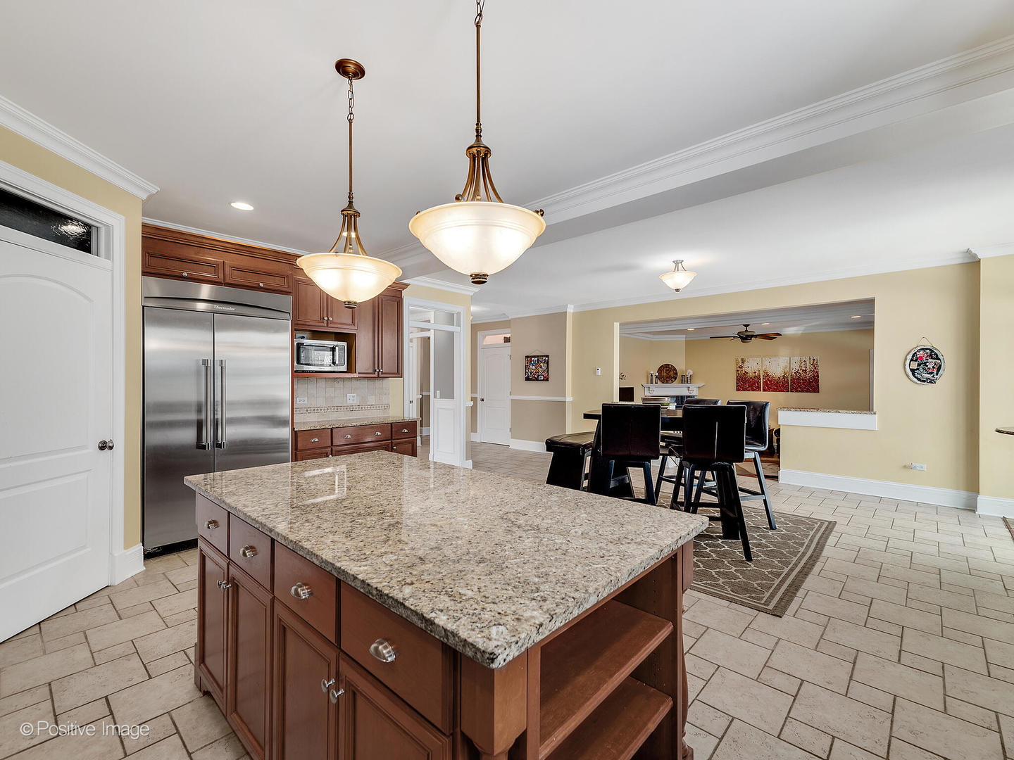 1017 Warrenville Road Wheaton, IL 60189 - Photo 9 of 32