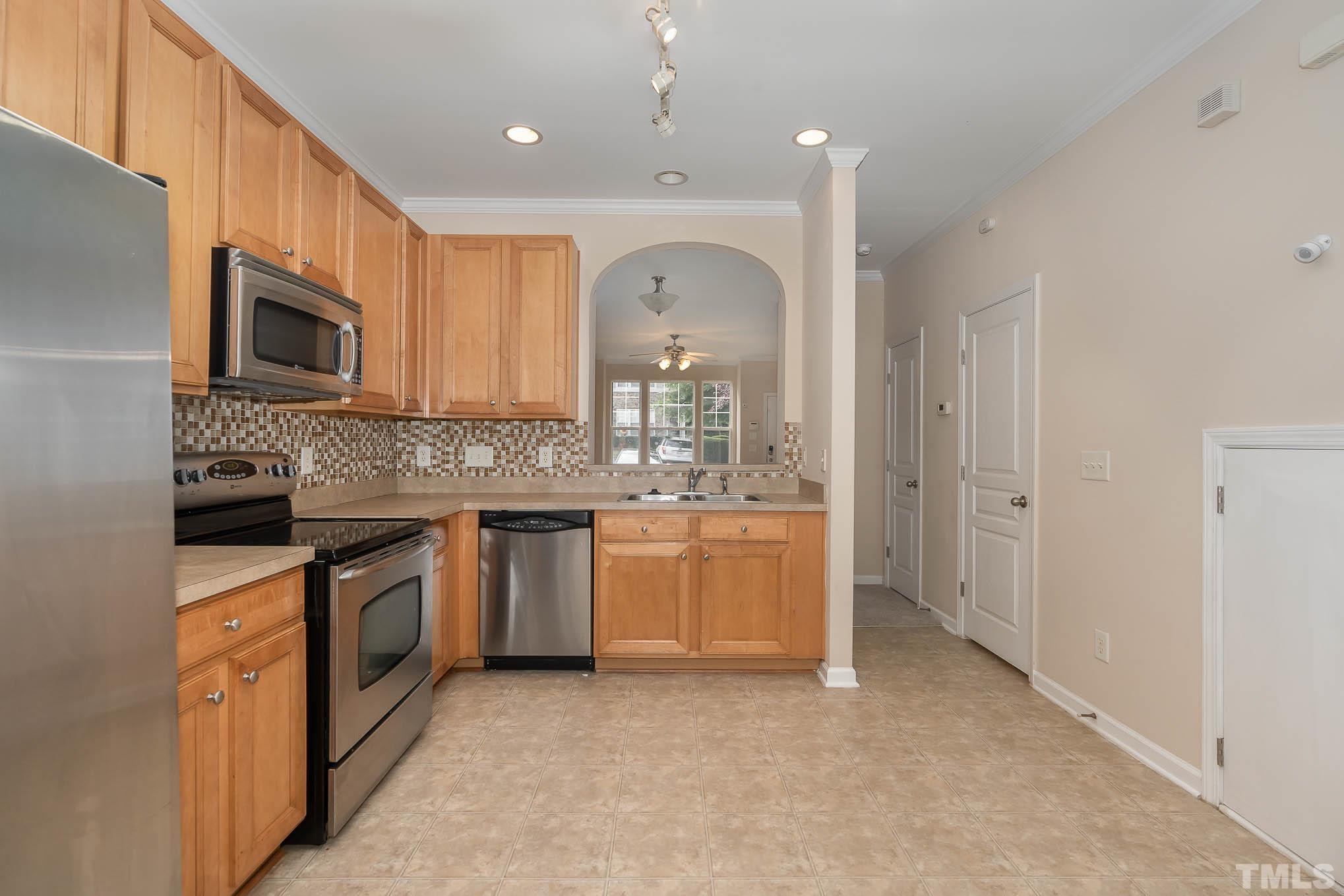 4818 Sir Duncan Way Raleigh, NC 27612 - Photo 13 of 19