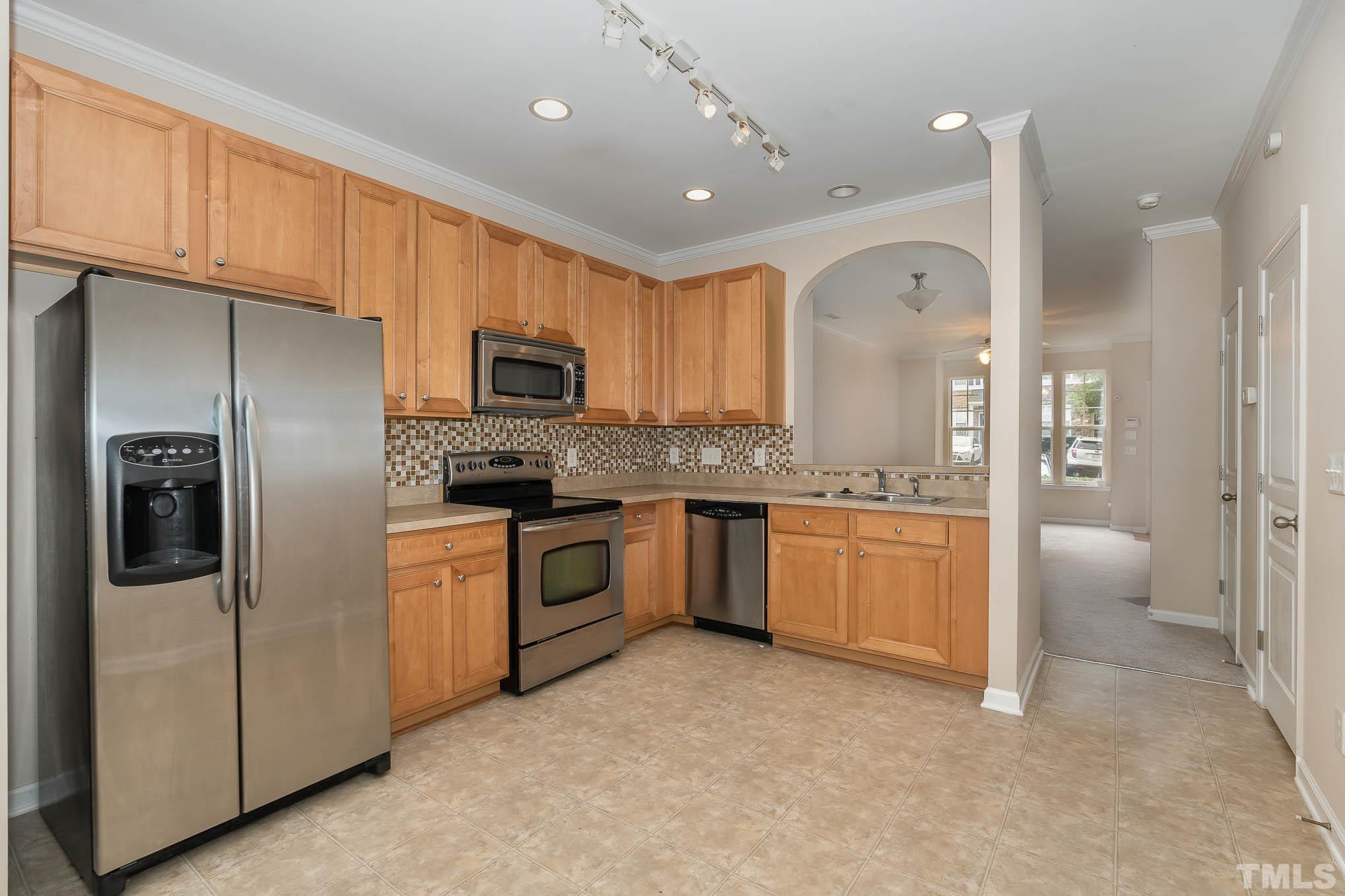 4818 Sir Duncan Way Raleigh, NC 27612 - Photo 4 of 19