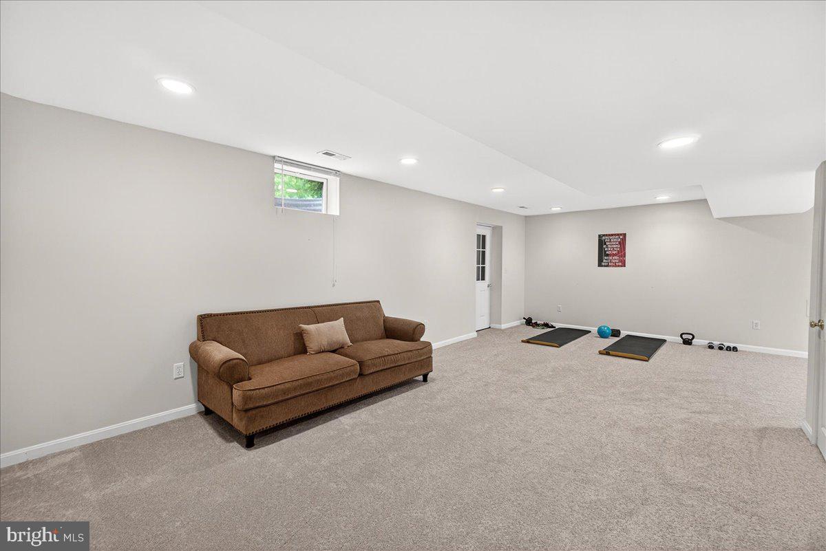 8329 Jordan Valley Way Frederick, MD 21702 - Photo 45 of 77