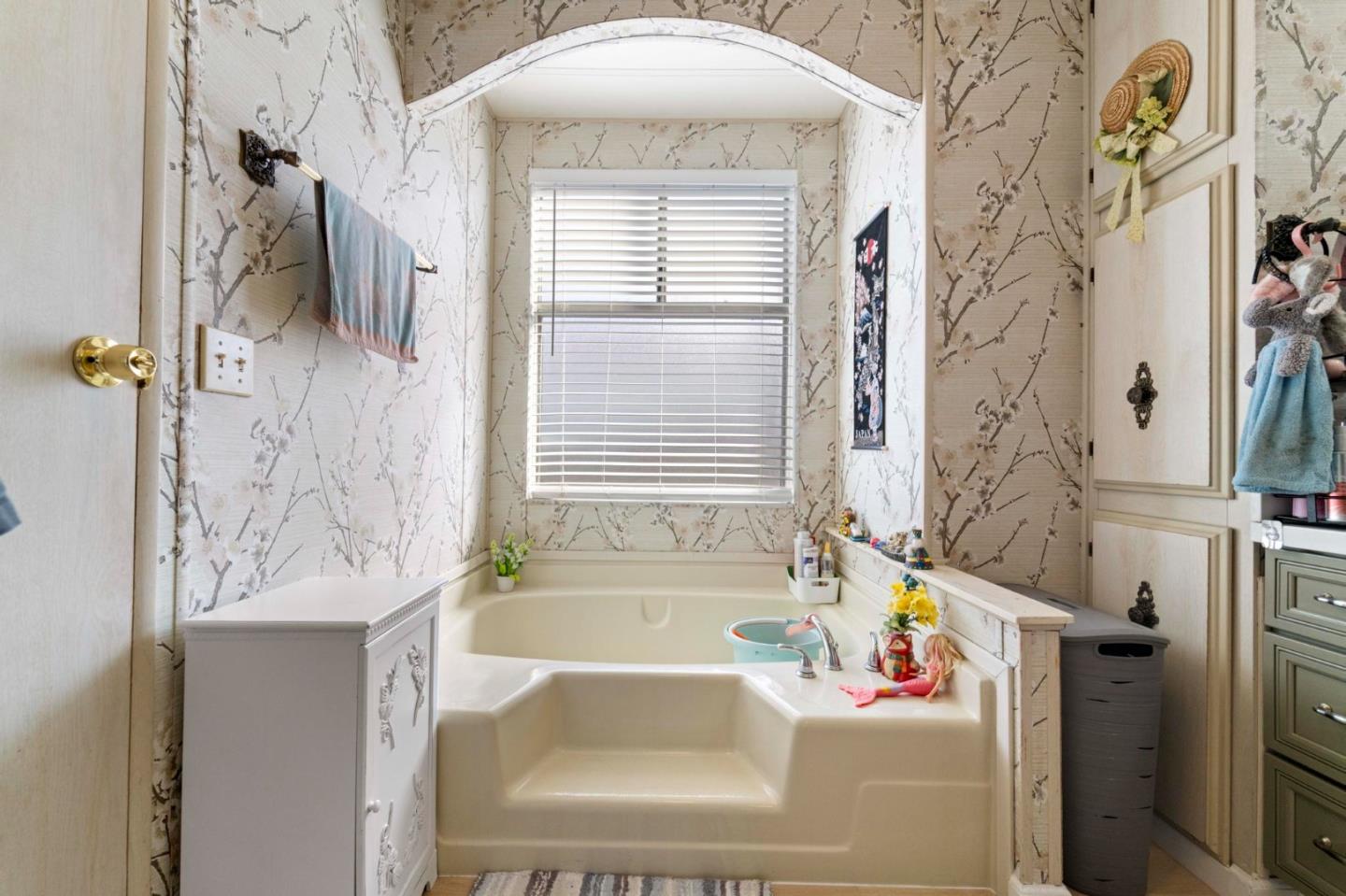 1872 Quimby Road, Unit 1872 San Jose, CA 95122 - Photo 30 of 36 a bathroom with a bathtub and a shower