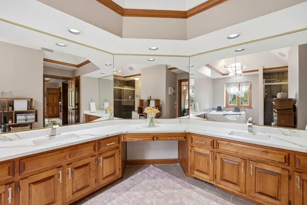 $734,900 | 1730 Butterfield Road, Flossmoor, IL 60422