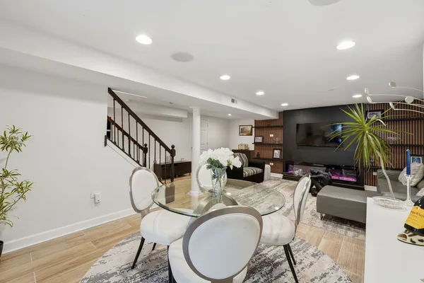 $734,900 | 1730 Butterfield Road, Flossmoor, IL 60422