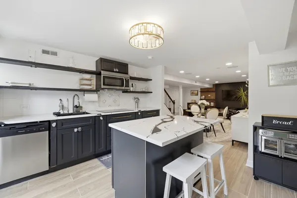 $734,900 | 1730 Butterfield Road, Flossmoor, IL 60422