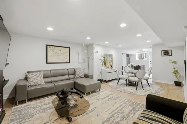 $734,900 | 1730 Butterfield Road, Flossmoor, IL 60422