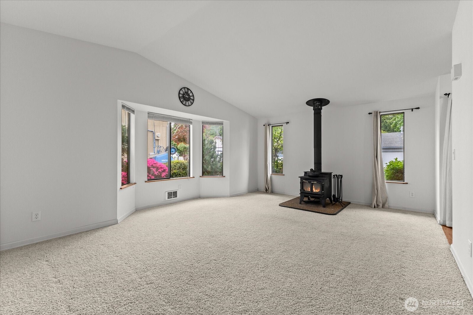 21653 Southeast 268th Street Maple Valley, WA 98038 - Photo 15 of 28