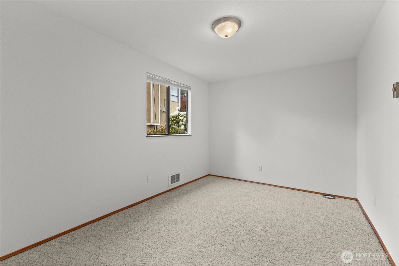21653 Southeast 268th Street Maple Valley, WA 98038 - Photo 21 of 28