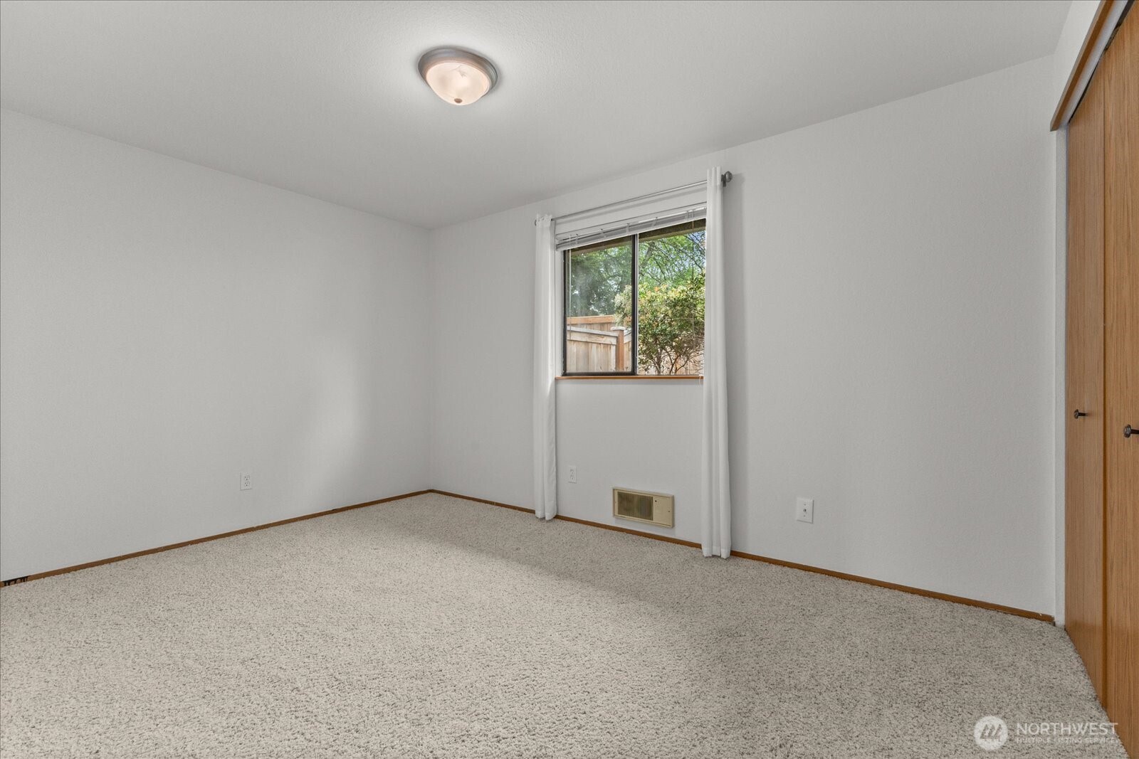 21653 Southeast 268th Street Maple Valley, WA 98038 - Photo 22 of 28