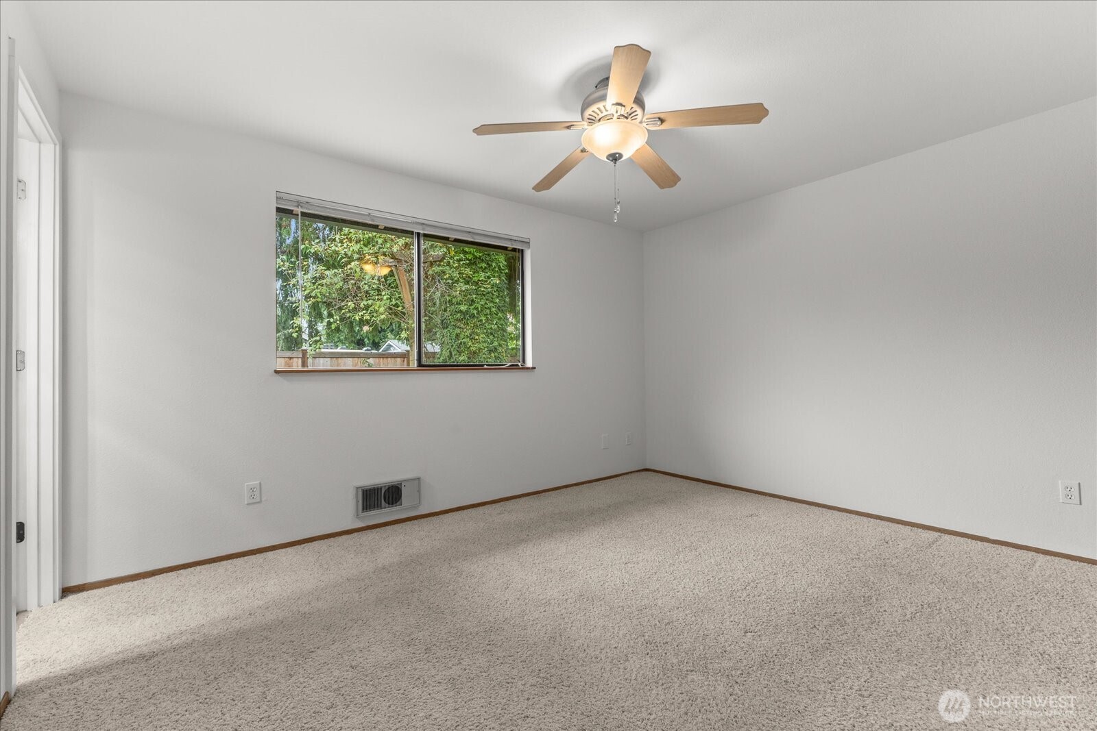 21653 Southeast 268th Street Maple Valley, WA 98038 - Photo 23 of 28