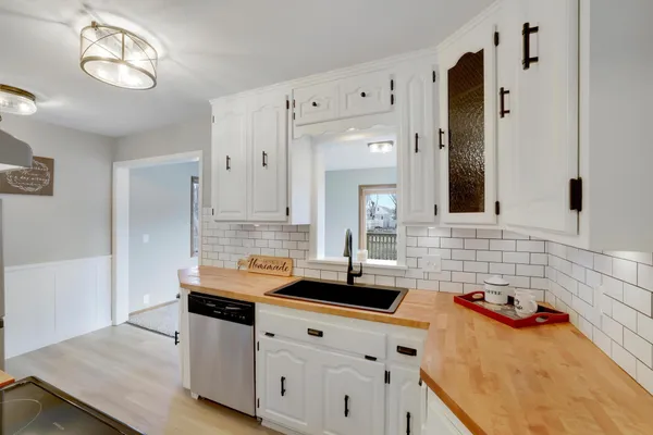 $314,900 | 5848 Pennsylvania Avenue North, Crystal, MN 55428