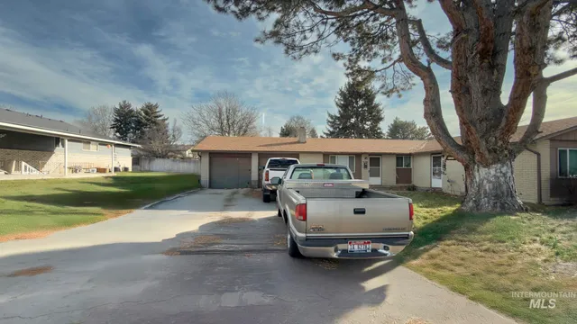 $489,900 | 520 White Cloud Drive, Boise, ID 83709