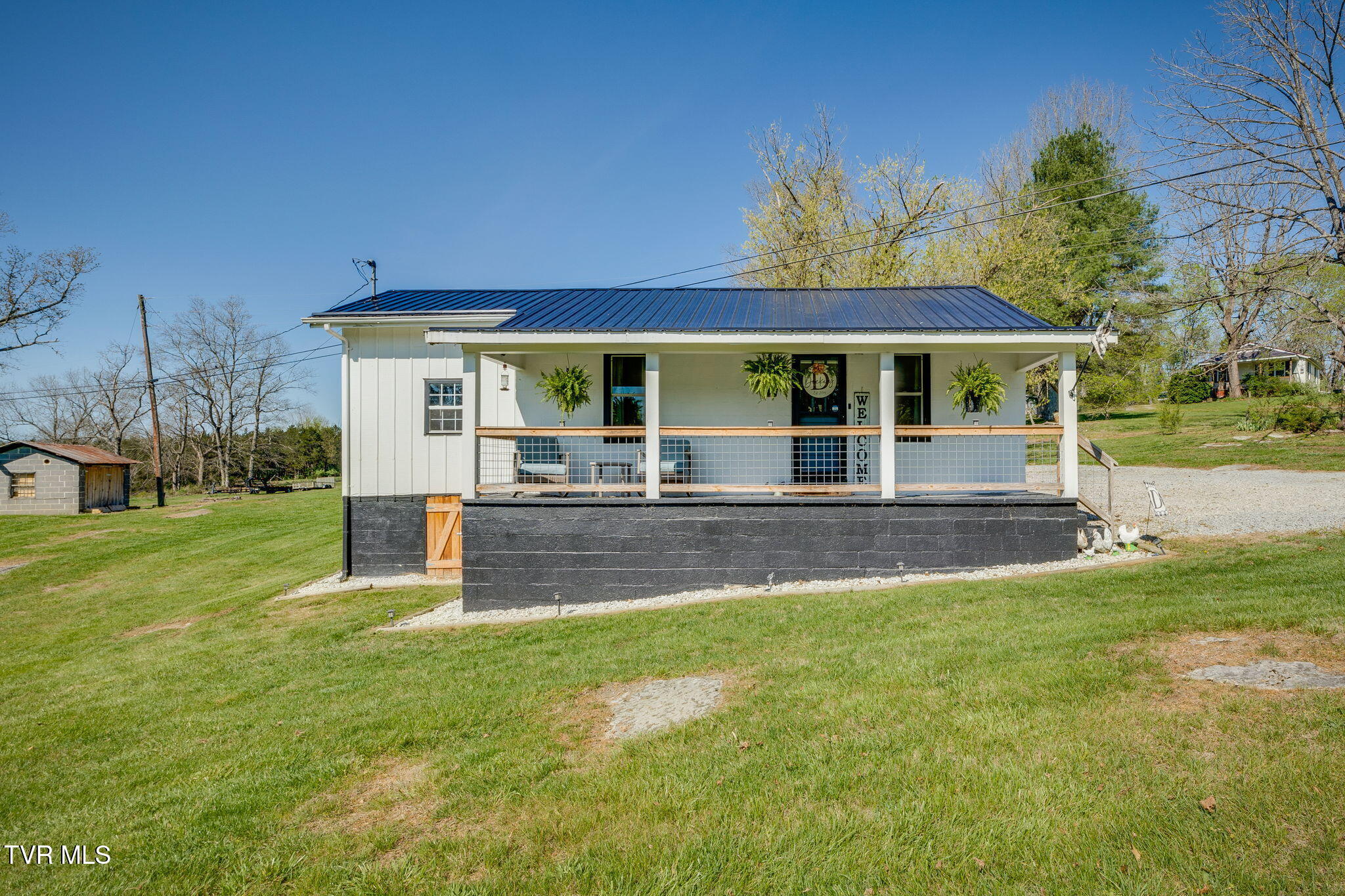2537 Rye Cove Memorial Road Duffield, VA 24244 - Photo 1 of 25 001