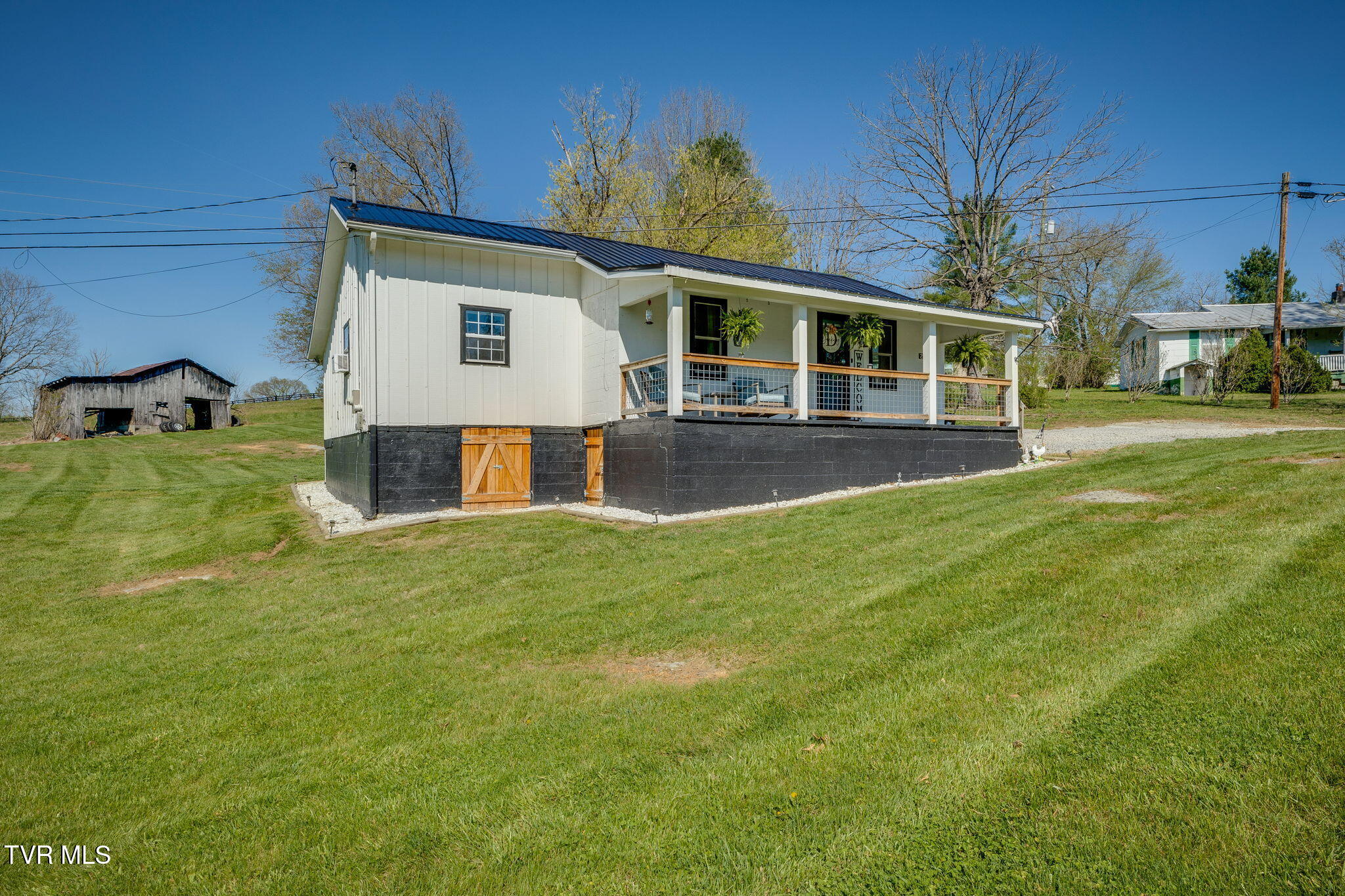 2537 Rye Cove Memorial Road Duffield, VA 24244 - Photo 3 of 25 003