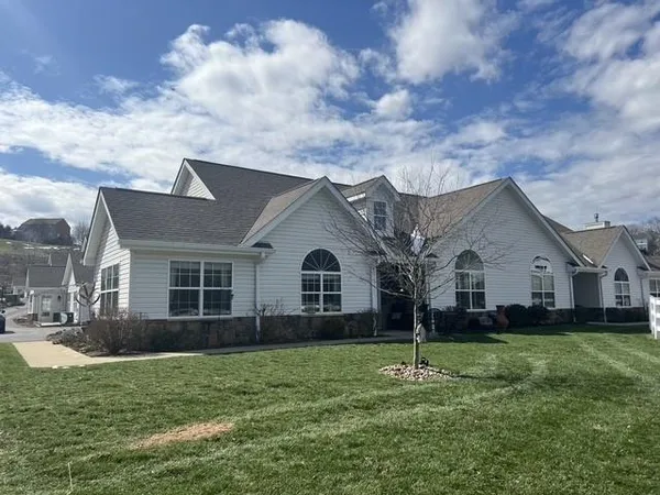 $449,900 | 368 Saddlebrook Road, Gibsonia, PA 15044