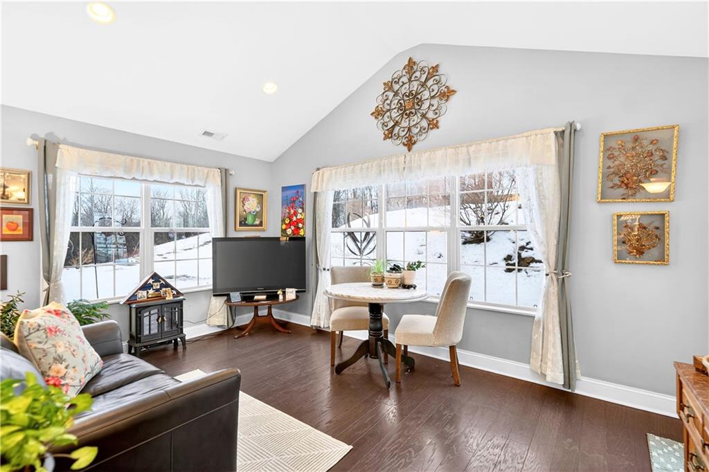 368 Saddlebrook Road Gibsonia, PA 15044 - Photo 11 of 48