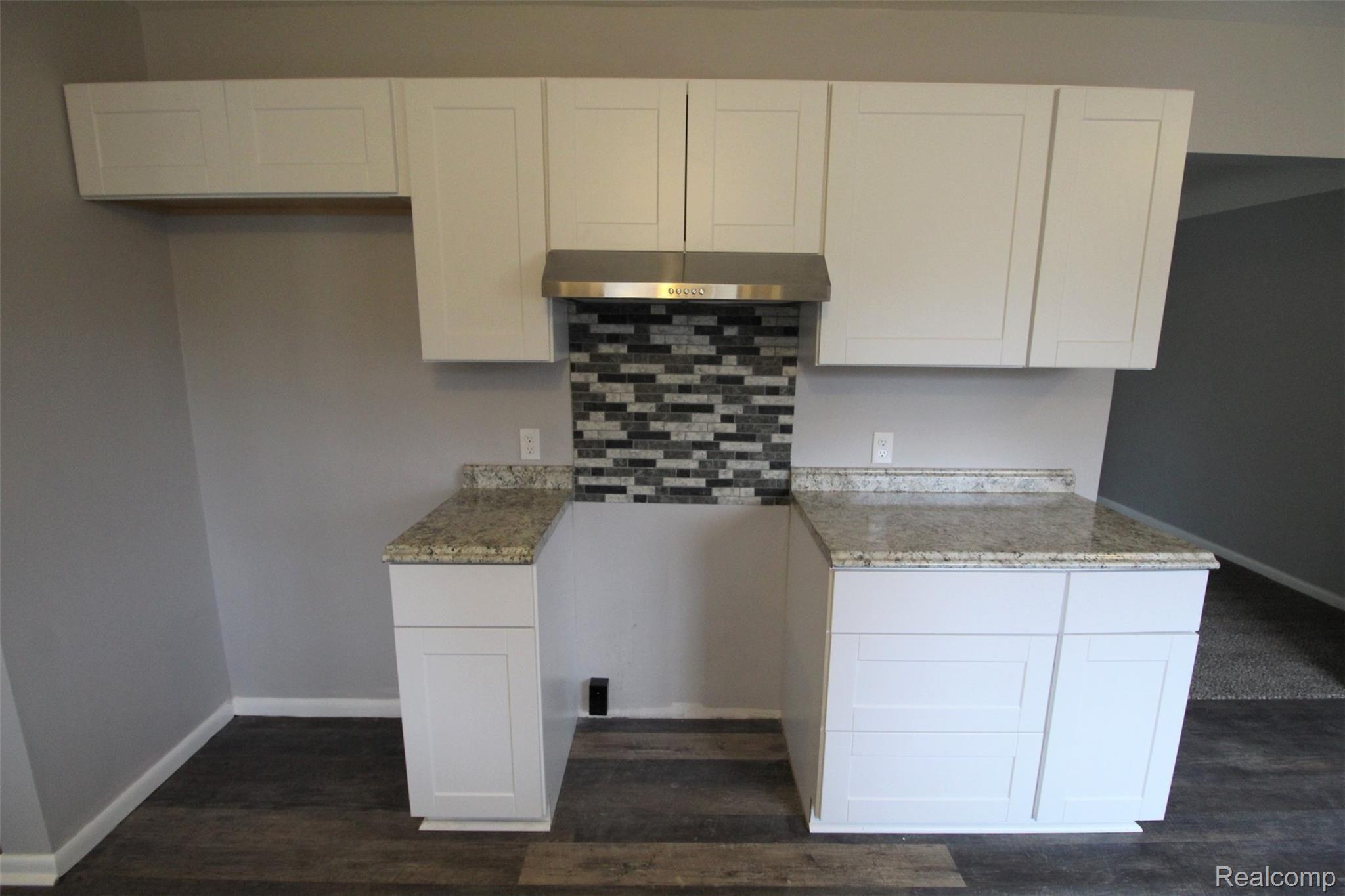4241 Baker Road Bridgeport, MI 48722 - Photo 7 of 29 IMG_0873.JPG