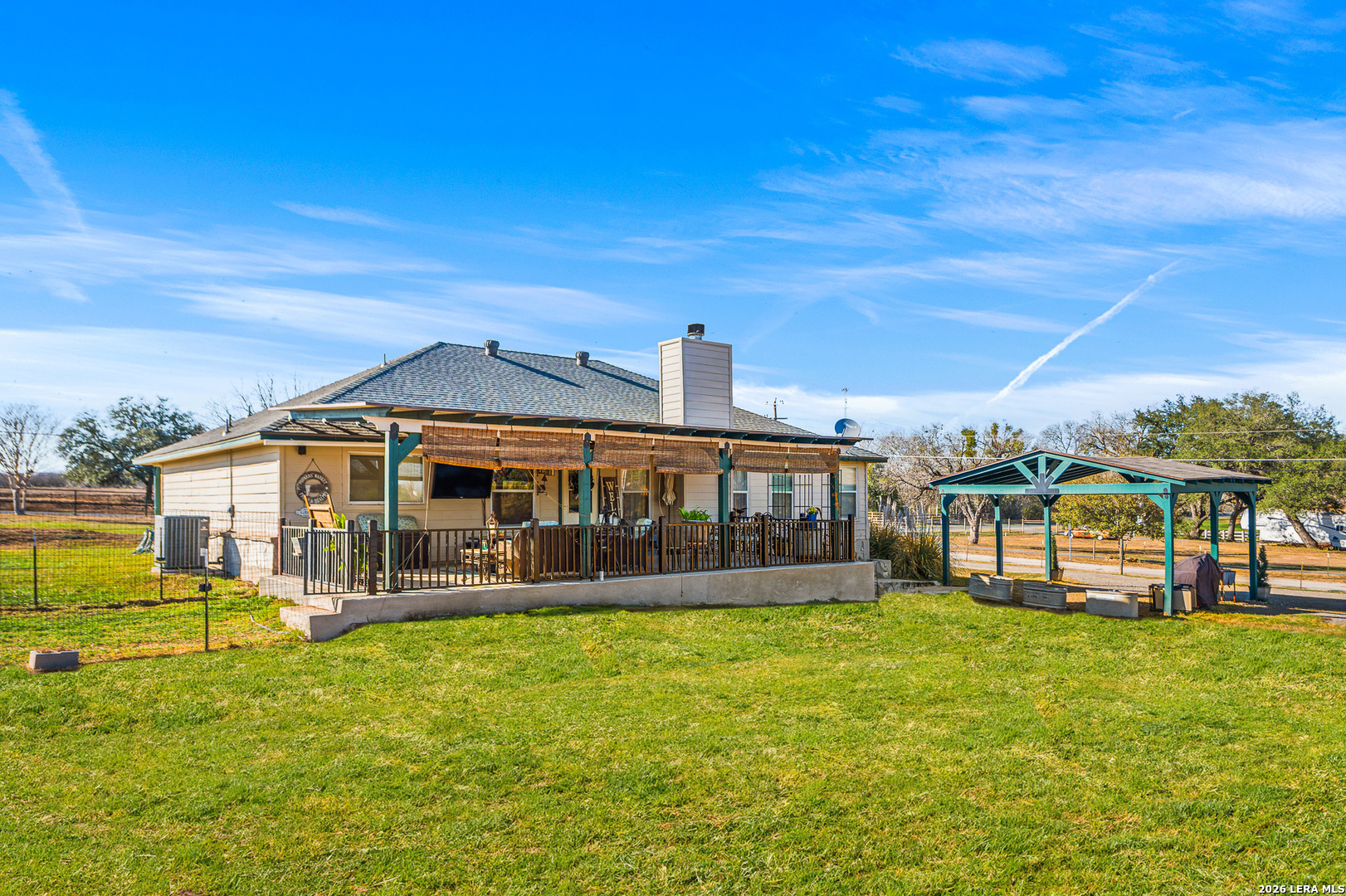 7914 Knowlton Road San Antonio, TX 78263 - Photo 4 of 50