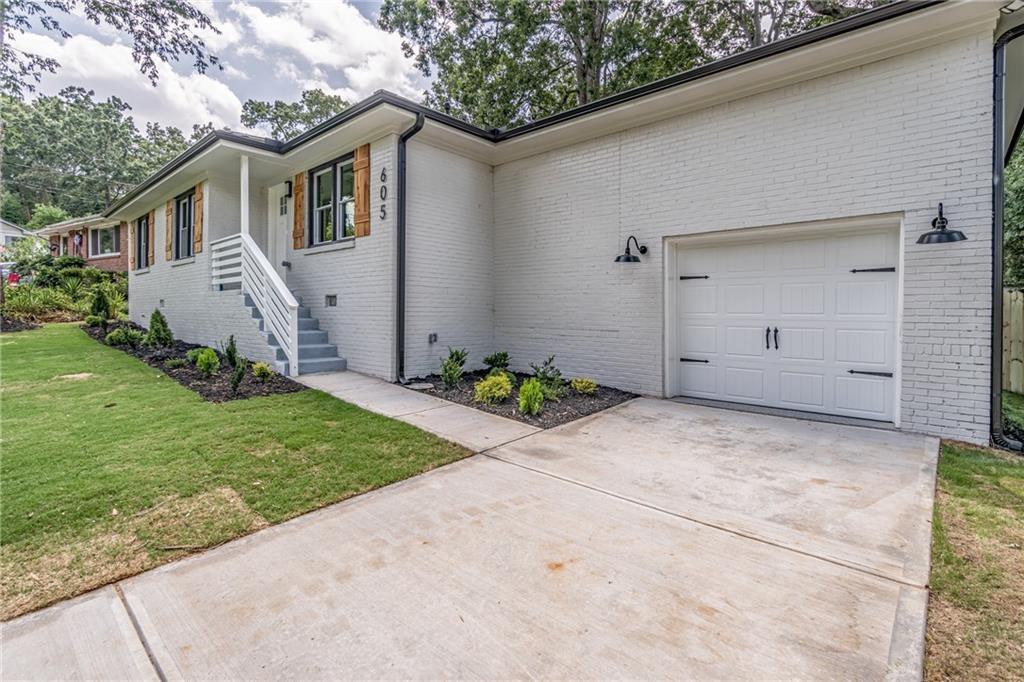 605 Blake Avenue Southeast Atlanta, GA 30316 - Photo 20 of 25 a view of a house with backyard and garden