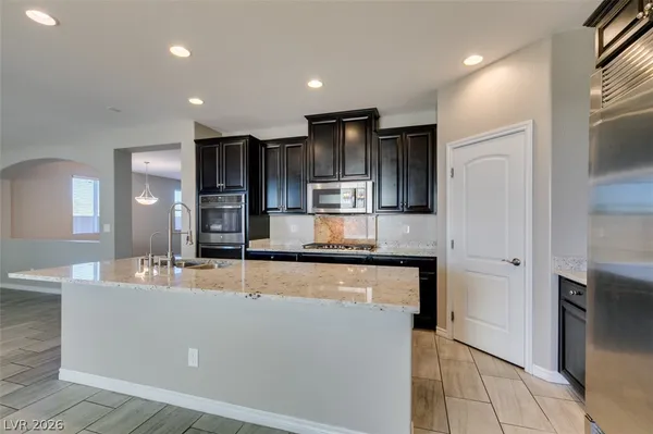 $5,994 | 12351 Champions Tour Drive, Las Vegas, NV 89141