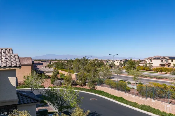 $5,994 | 12351 Champions Tour Drive, Las Vegas, NV 89141