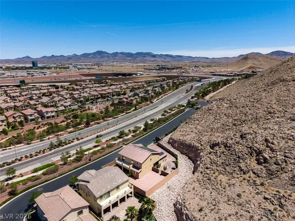 $4,589 | 12351 Champions Tour Drive, Las Vegas, NV 89141