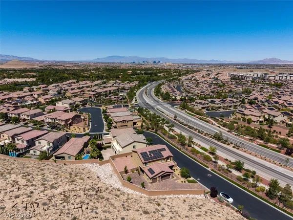 $4,589 | 12351 Champions Tour Drive, Las Vegas, NV 89141