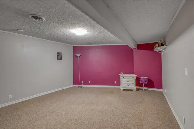 $344,900 | 1010 East 34th Street, Baxter Springs, KS 66713