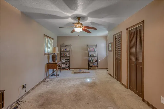 $344,900 | 1010 East 34th Street, Baxter Springs, KS 66713