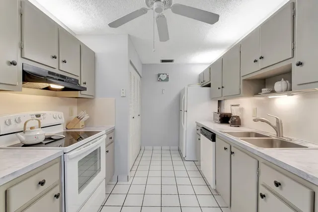 $258,000 | 14195 Campanelli Drive, Delray Beach, FL 33484