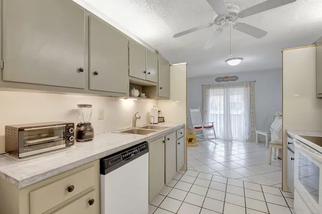 $258,000 | 14195 Campanelli Drive, Delray Beach, FL 33484