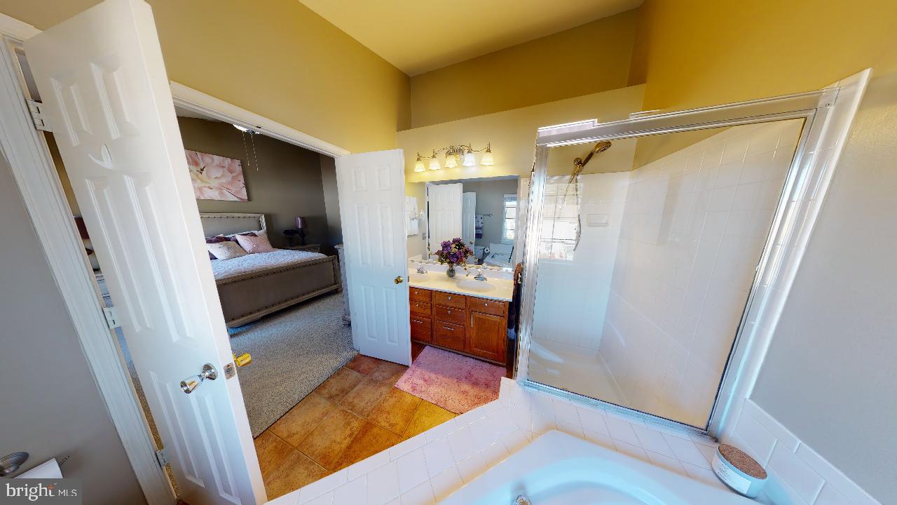 8709 Riverscape Court Odenton, MD 21113 - Photo 28 of 65 Master bathroom