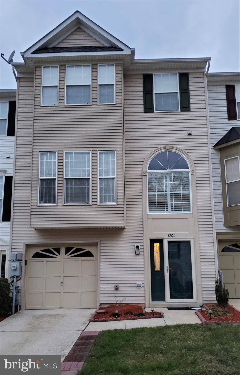 8709 Riverscape Court Odenton, MD 21113 - Photo 40 of 65 Exterior front