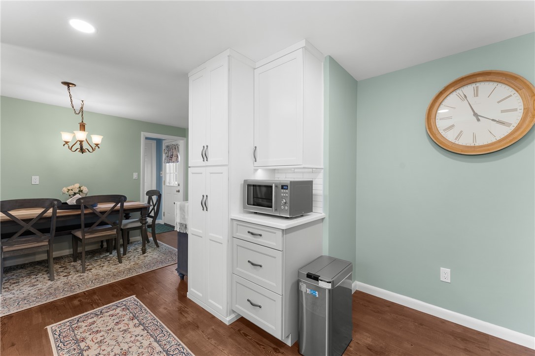 56 Star Street Warwick, RI 02888 - Photo 9 of 43