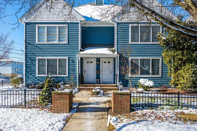 $580,000 | 6 Mulberry Lane, Unit 6, Metuchen, NJ 08840